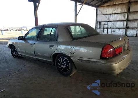 2000 Mercury Grand Marquis Gs z USA, uszkodzony, nr VIN 2MEFM74W7YX682098